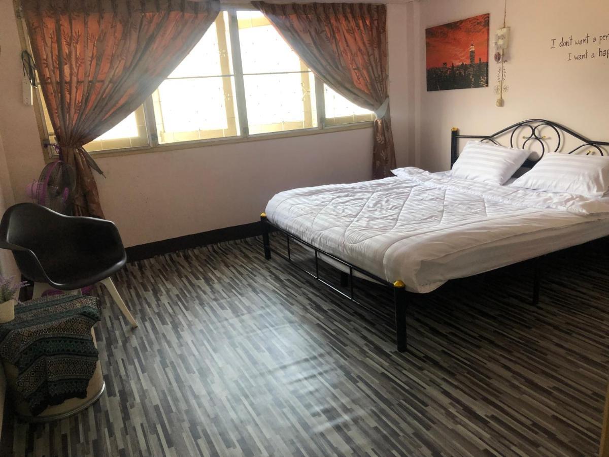 Sofia Hostel Chiang Rai Bagian luar foto